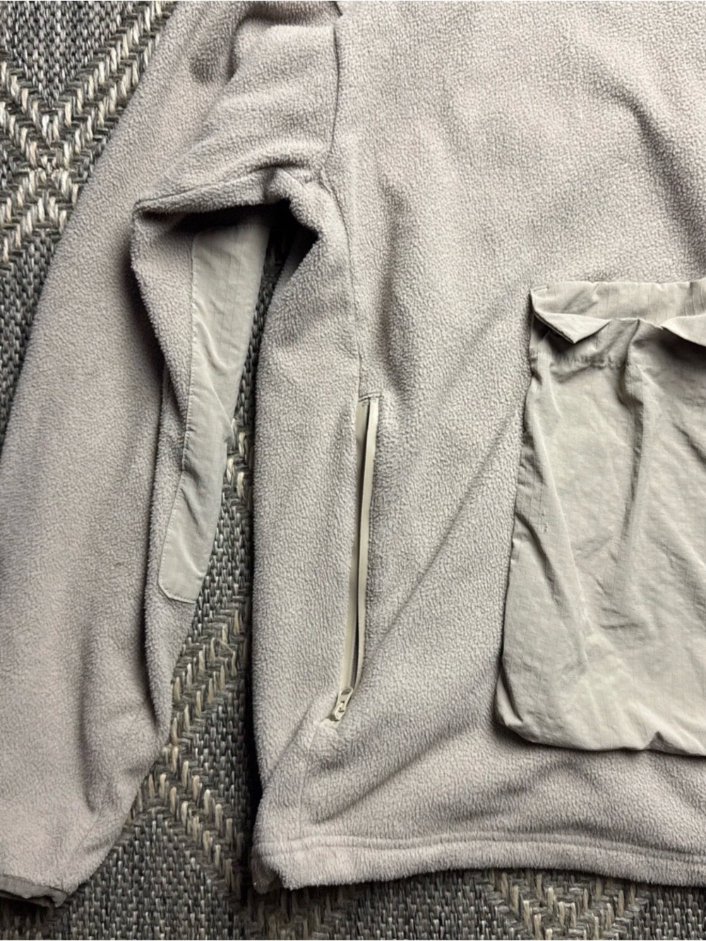 Alo Yoga Mammoth Polar Fleece Pullover XL Beige 1/2 Zip Athleisure Comfy - Picture 2 of 5